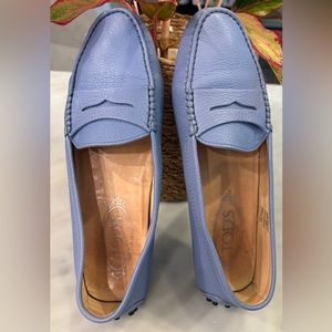 Classic Tod’s Driving Moc in the Penny Loafer Style Size 39.5